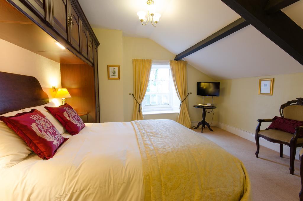 Lowbyer Manor Country House Alston Habitación foto